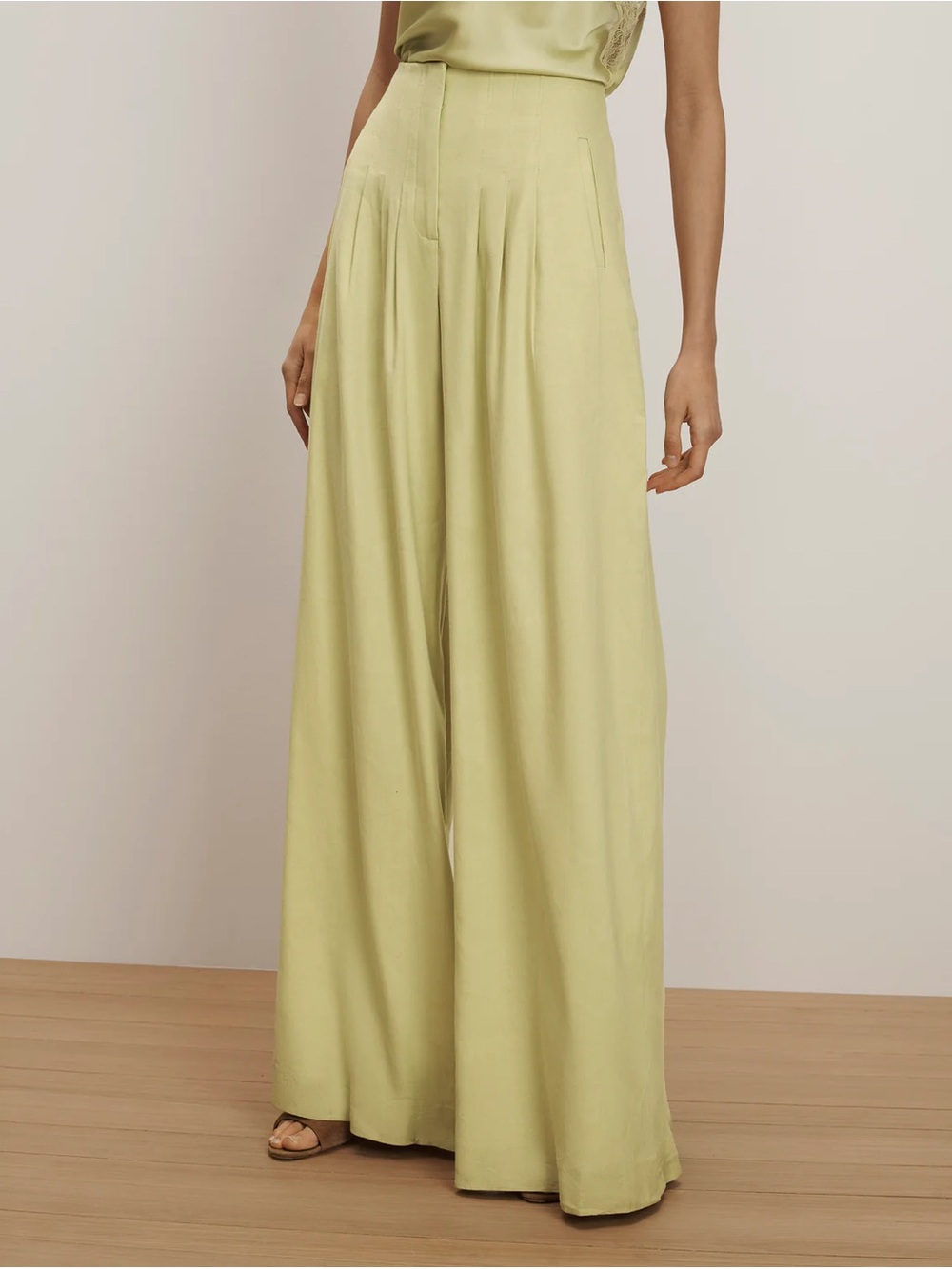 Veronica Beard Hoyt Wide Leg Pant - Picture 2 of 10